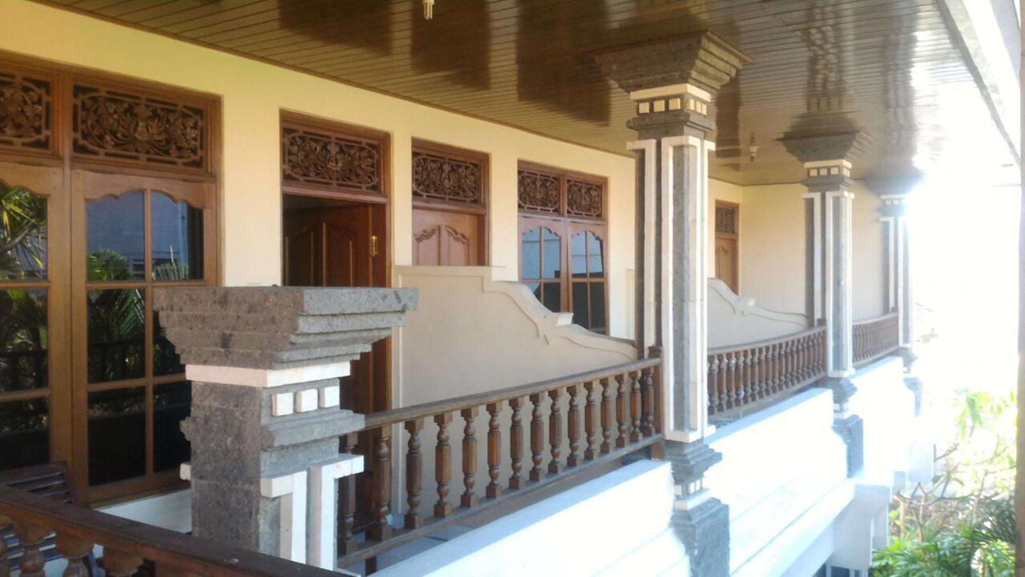 Legian Adus Beach Inn מראה חיצוני תמונה