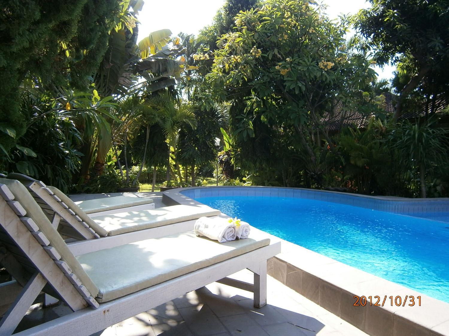 Legian Adus Beach Inn מראה חיצוני תמונה
