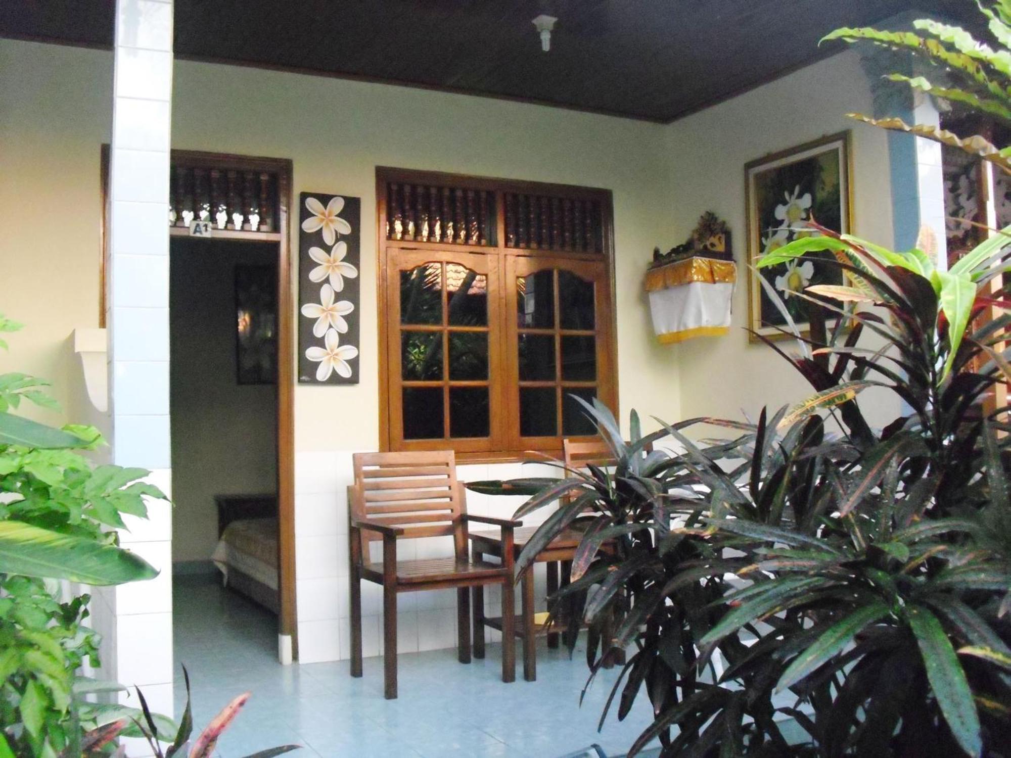 Legian Adus Beach Inn מראה חיצוני תמונה
