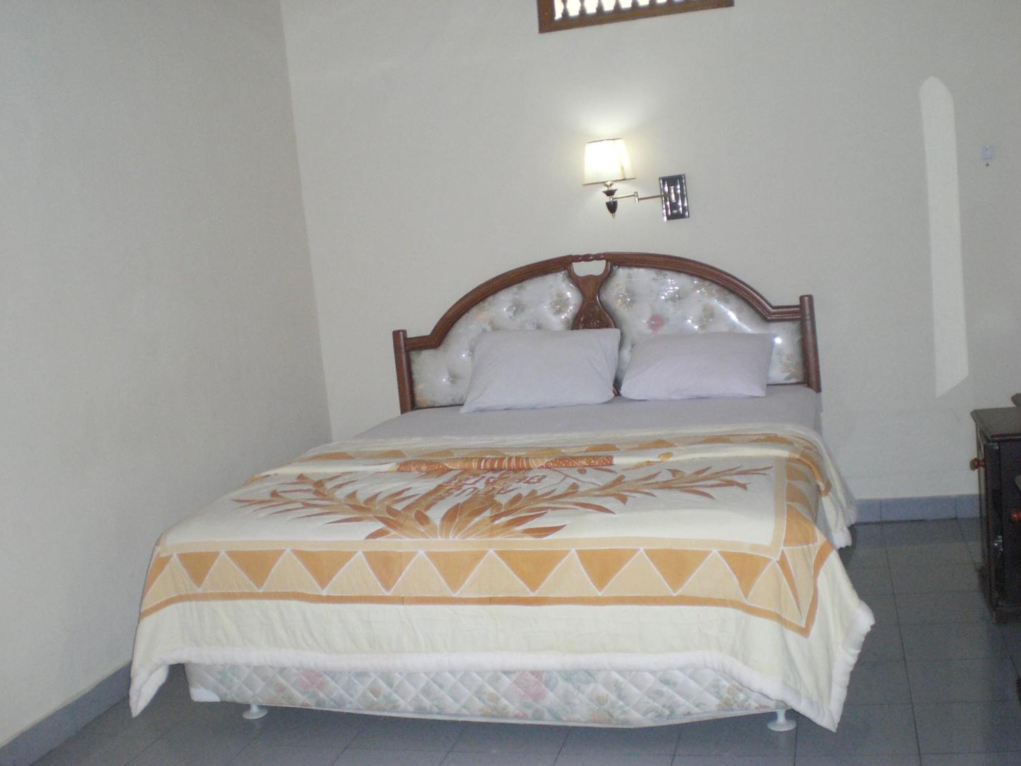 Legian Adus Beach Inn מראה חיצוני תמונה