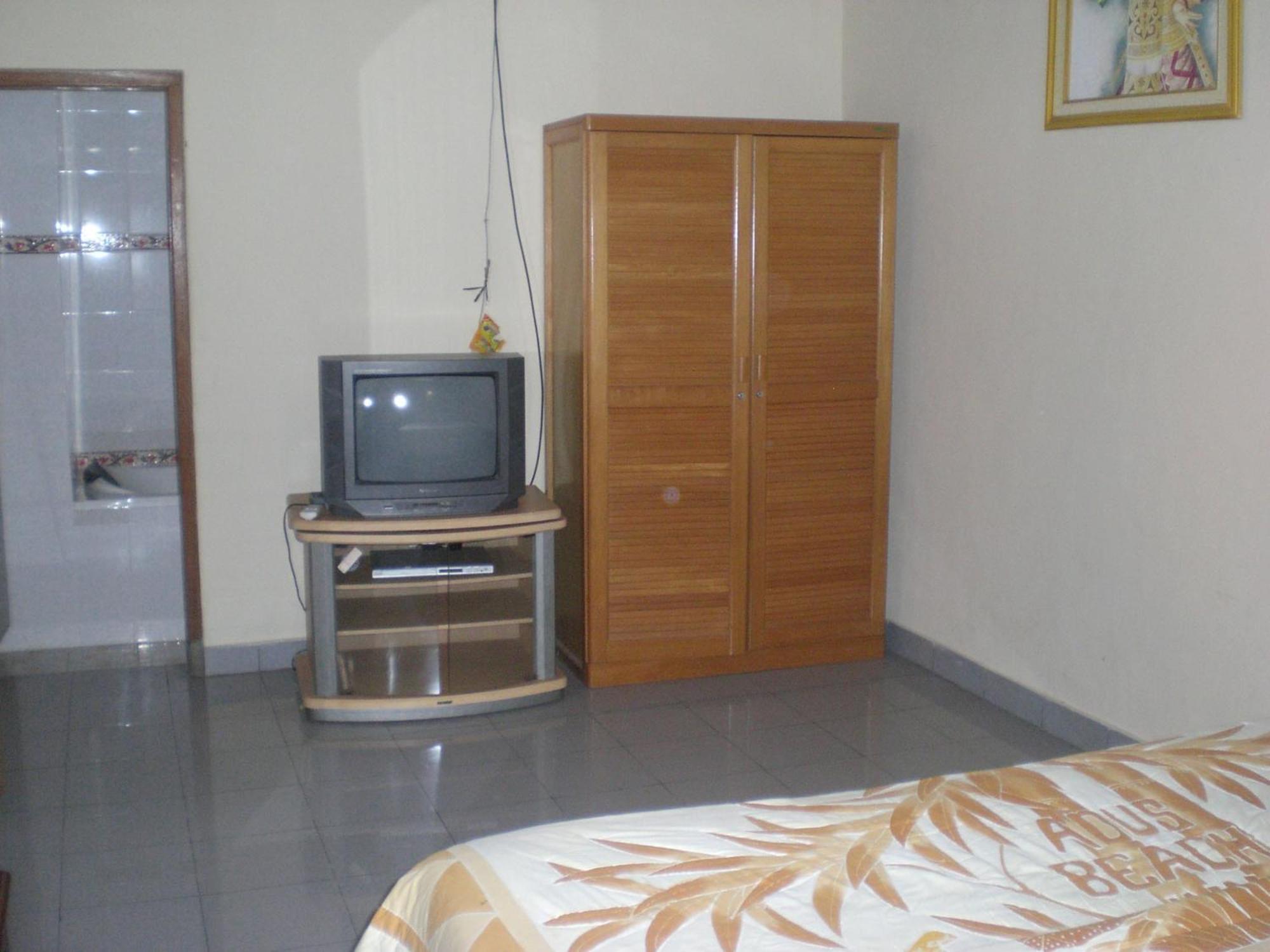 Legian Adus Beach Inn מראה חיצוני תמונה