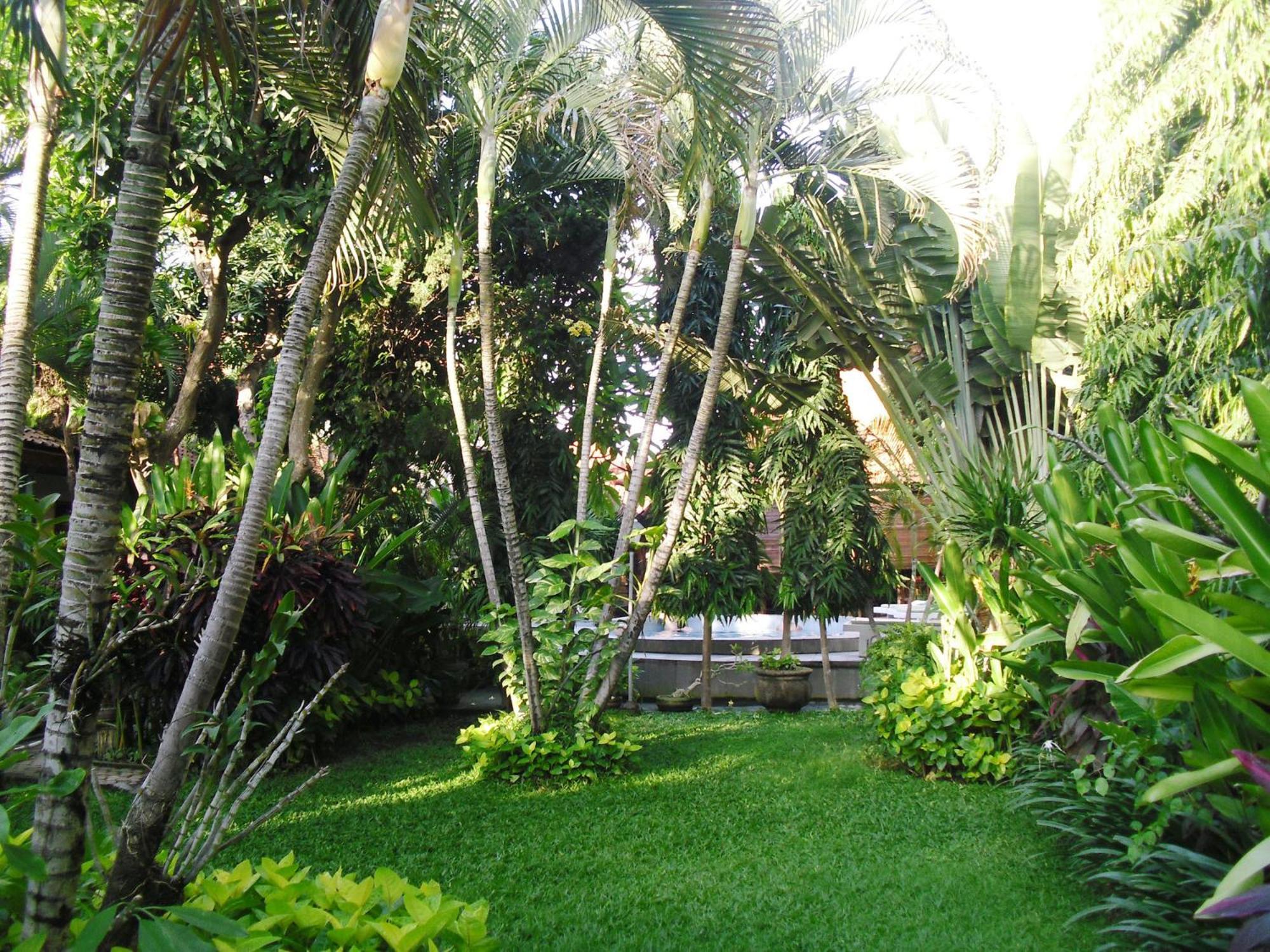 Legian Adus Beach Inn מראה חיצוני תמונה
