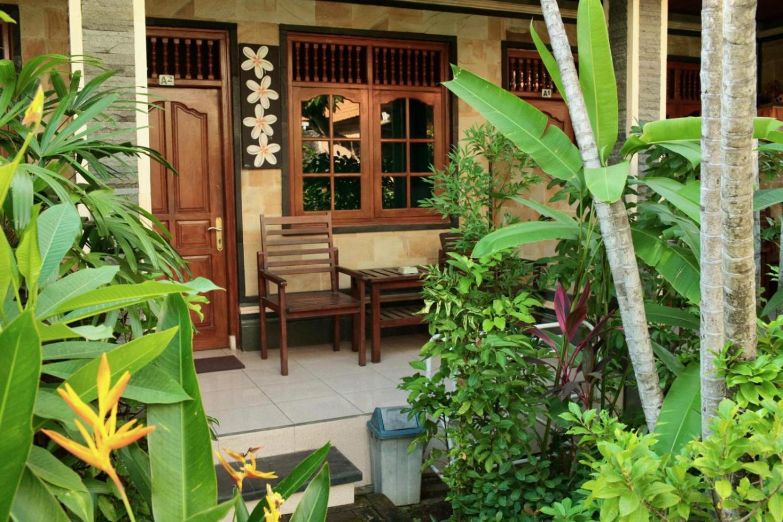 Legian Adus Beach Inn מראה חיצוני תמונה