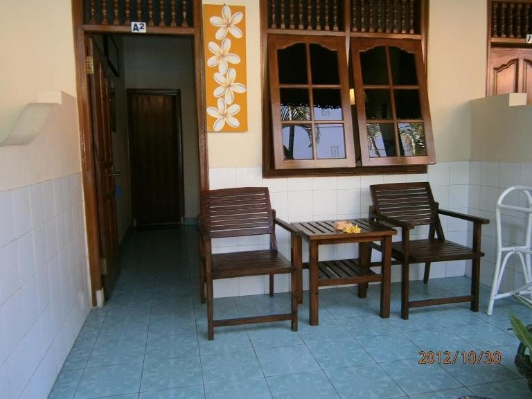 Legian Adus Beach Inn מראה חיצוני תמונה