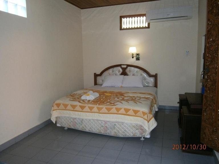 Legian Adus Beach Inn מראה חיצוני תמונה