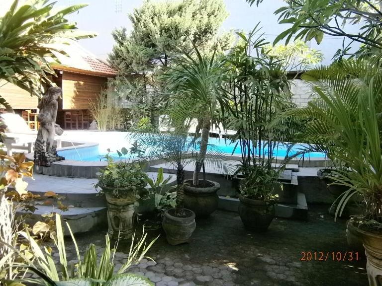 Legian Adus Beach Inn מראה חיצוני תמונה